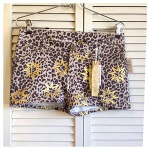 Shorts, very stretchy 70% cotton