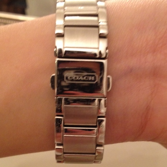 Coach watch - Picture 3 of 3