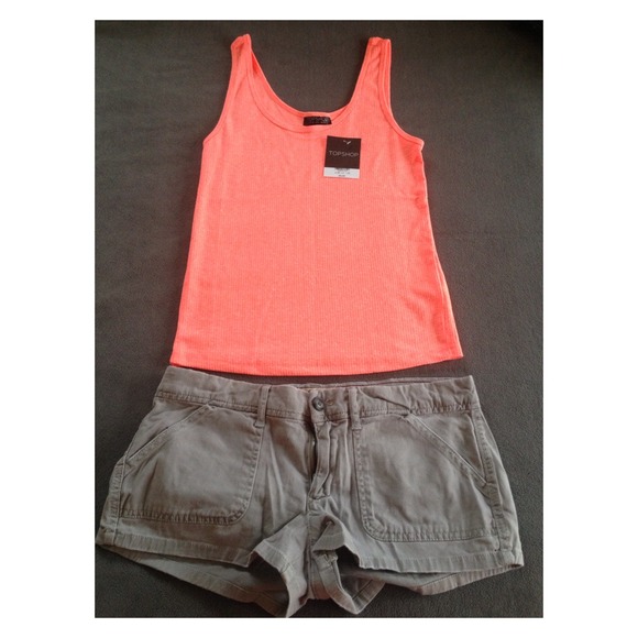 Tank top, color bright orange