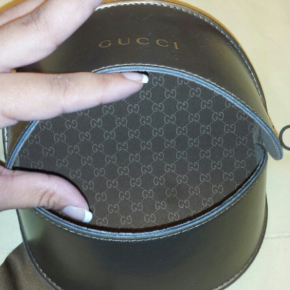 Authentic Gucci sunglasses case with lens cloth