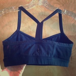 lululemon athletica blk bra sz 6 (small)
