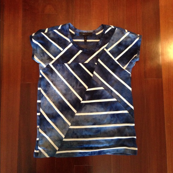 BCBG maxazeria tshirt