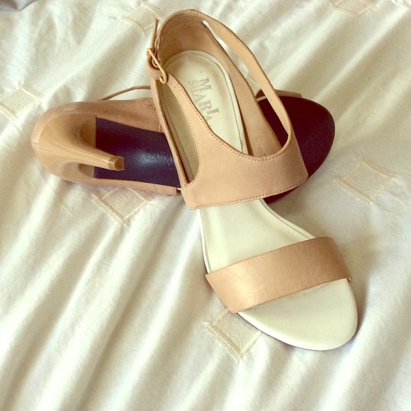Leather Maria Sharapova by Cole Haan . Taupe Shoes