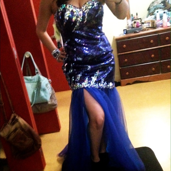 🎉Prom dress🎉 - Picture 3 of 4