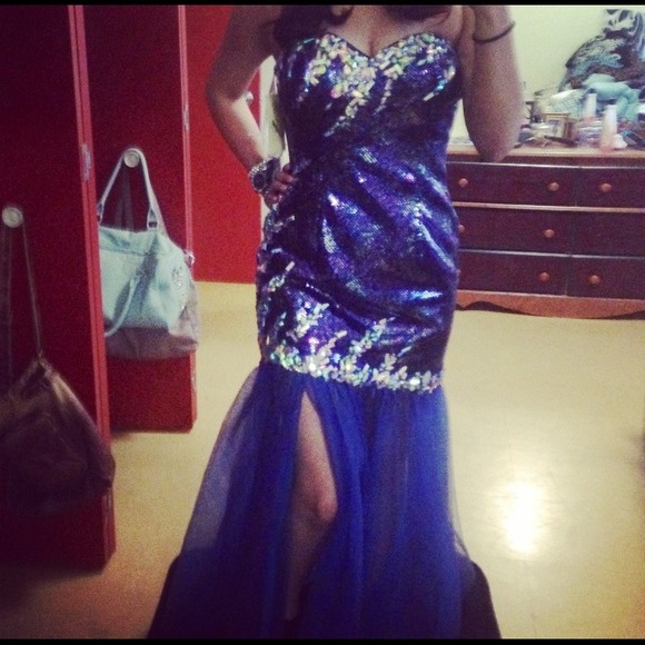 🎉Prom dress🎉 - Picture 4 of 4
