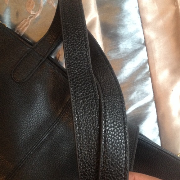 ❌SOLD❌Studdec black bag - Picture 3 of 3