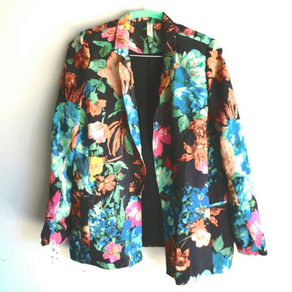 | SOLD | - Picture 2 of 4