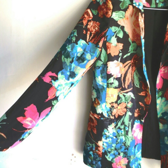 | SOLD | - Picture 4 of 4