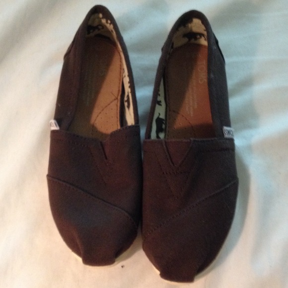 Toms brown classic