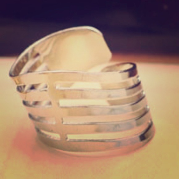 Adjustable Ring