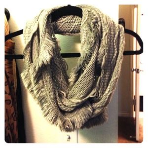 Infinity scarf