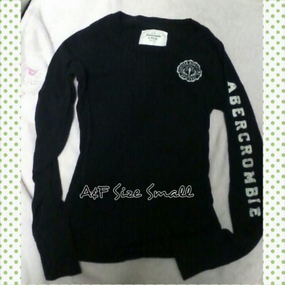 Navy blue Abercrombie & Fitch long sleeve tee