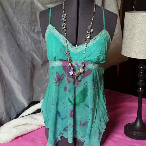 Top teal green.