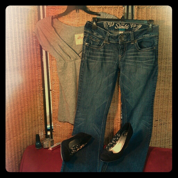 Women's/Junior's Denim Jeans