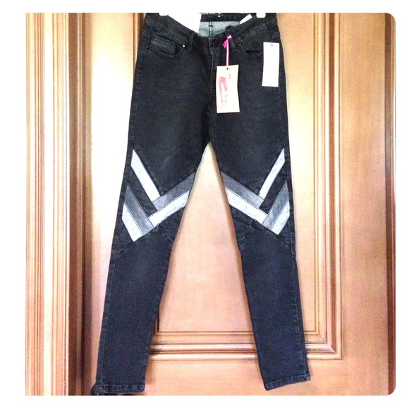 *SOLD* Black Denim Jeans w/ Grey tone knee design
