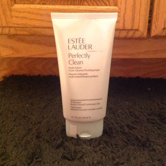 Brand new "Perfectly Clean" Estée Lauder face wash