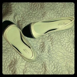 Off-White & Black NATURALIZER Flats
