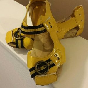 Yellow (new), pink (worn twice), summer sandels!!