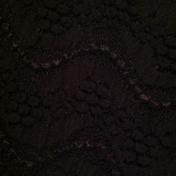 Top - Picture 2 of 2