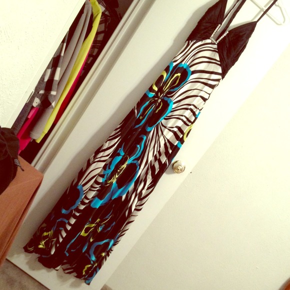 Cache prom/evening dress - Picture 1 of 4