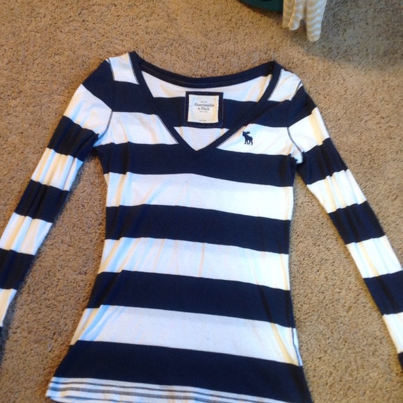 Navy blue & white striped Abercrombie longsleeve.