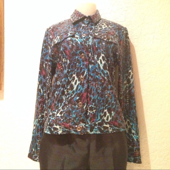 Blue white And black Blouse