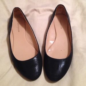 Black flats!