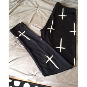Cross Leggings!