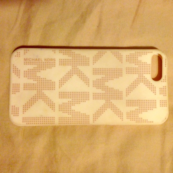 Brand new pink Michael Kors iPhone 5 phone cover