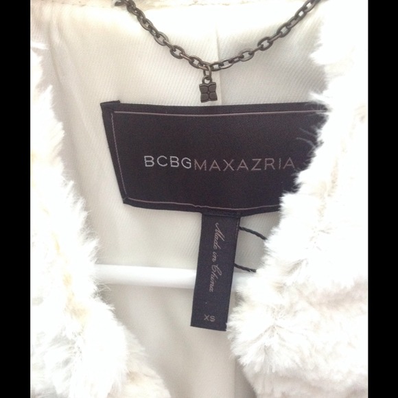 Adler Rabbit Faux Fur Vest - Picture 3 of 4