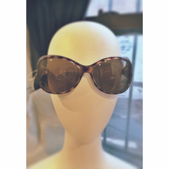 Tortoise Frame Sunglasses w/Brown Lenses