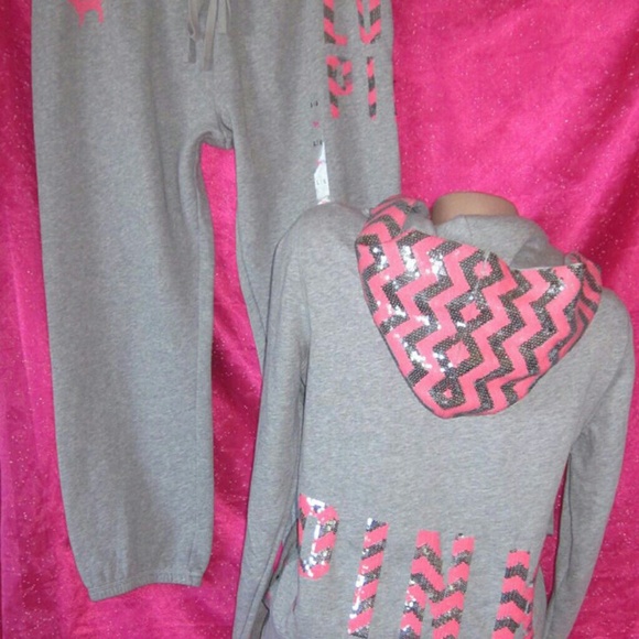 Victoria's Secret Outerwear - Victoria secrey very HTF set n vs pants