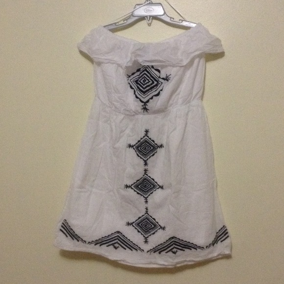 Off shoulder dress skirt