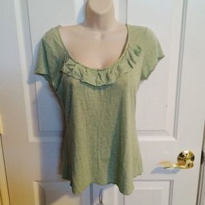 Pistachio Green Top 💚