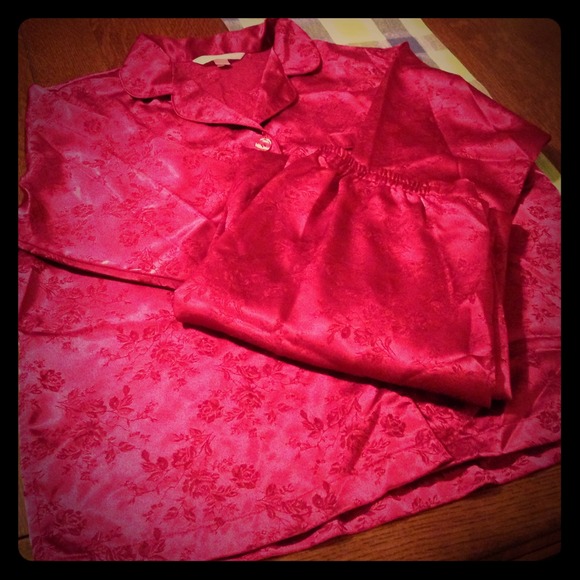 VS pajama set.