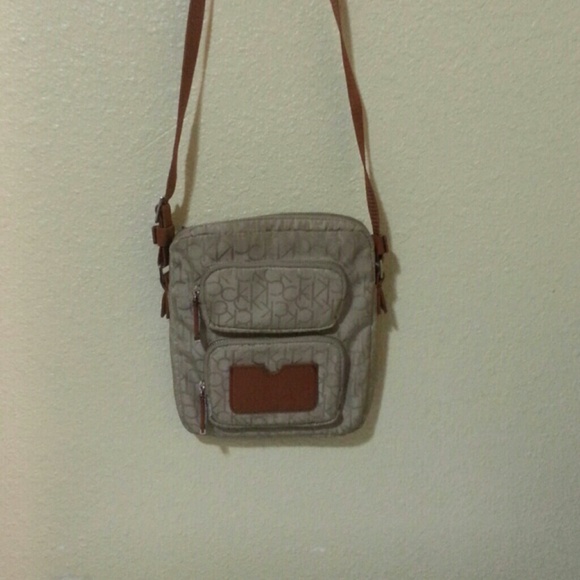 Tan and brown shoulder, crossbody purse