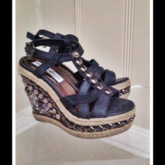 SOLD AT OUTSIDE SALE SUMMER STUDDED WEDGES
