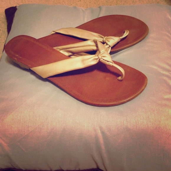 💁REDUCED! Gold and brown sandals