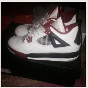 Addition pix of Jordan 4s