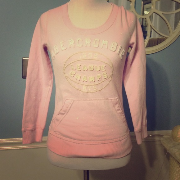 Abercrombie fleece pullover 10% off all bundles💝
