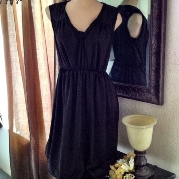 Black Skater Girl V neck Dress - Picture 2 of 4