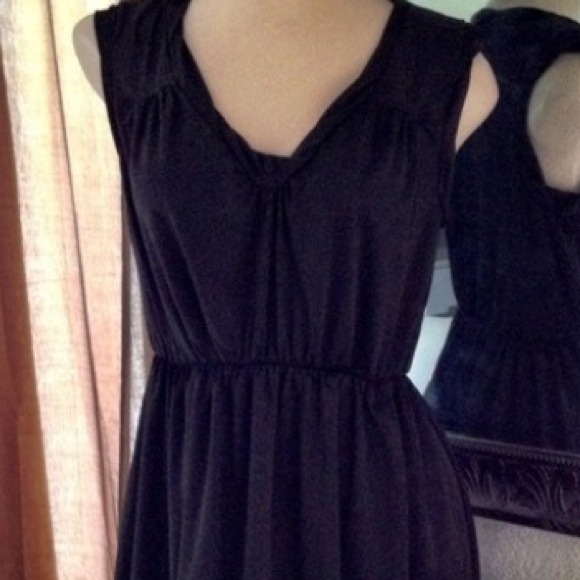 Black Skater Girl V neck Dress - Picture 4 of 4