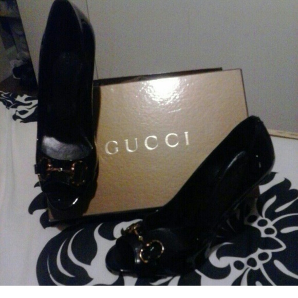 Gucci  shoes