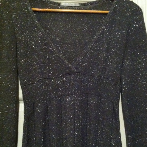 Lace Dress - Picture 3 of 4