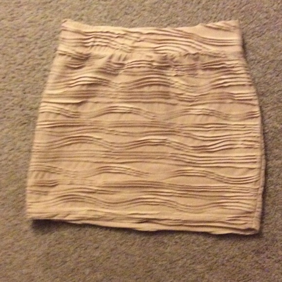 Sparkle and Shine Mini Skirt (Only worn once) - Picture 2 of 2
