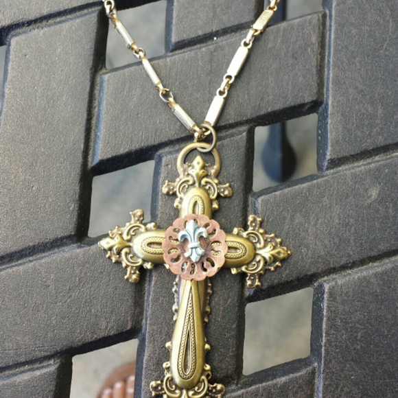 REDUCED - Cross Pendant Necklace