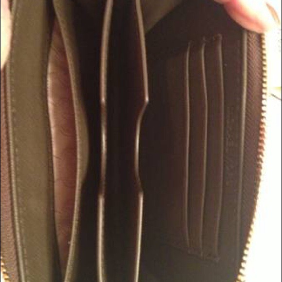 🚫Sold!!🚫Michael Kors Wristlet Wallet - Picture 2 of 4