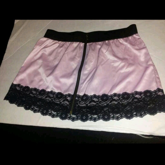 Skirt - Picture 1 of 1