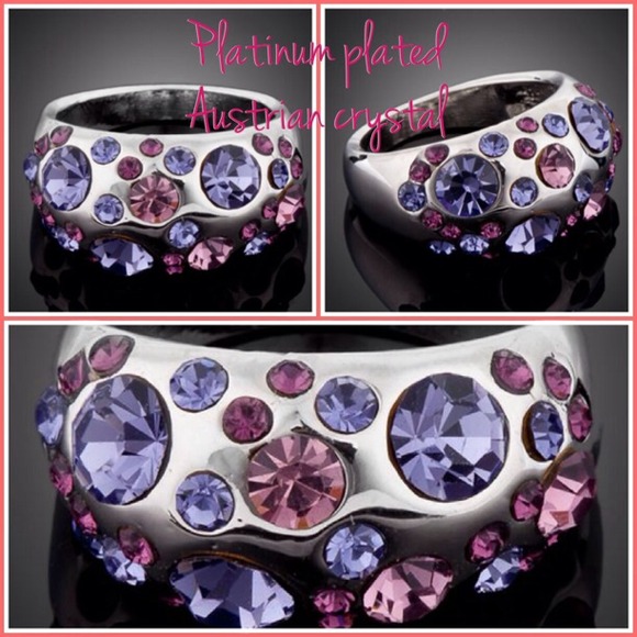 Platinum plated ring the Mia 🎀HP 4/13🎀