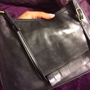 ❌SOLD❌ Coach leather mini shoulder purse (black)